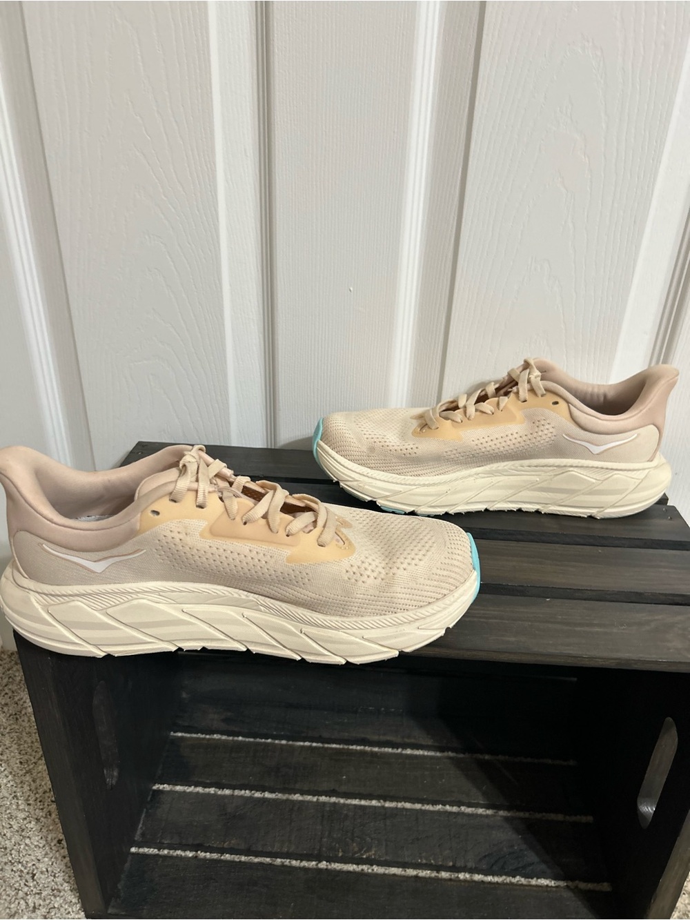 Hoka Arahi 7 Stability Women’s Running Shoes Sz 8.5 Vanilla/Cream Colorway - Picture 5 of 7